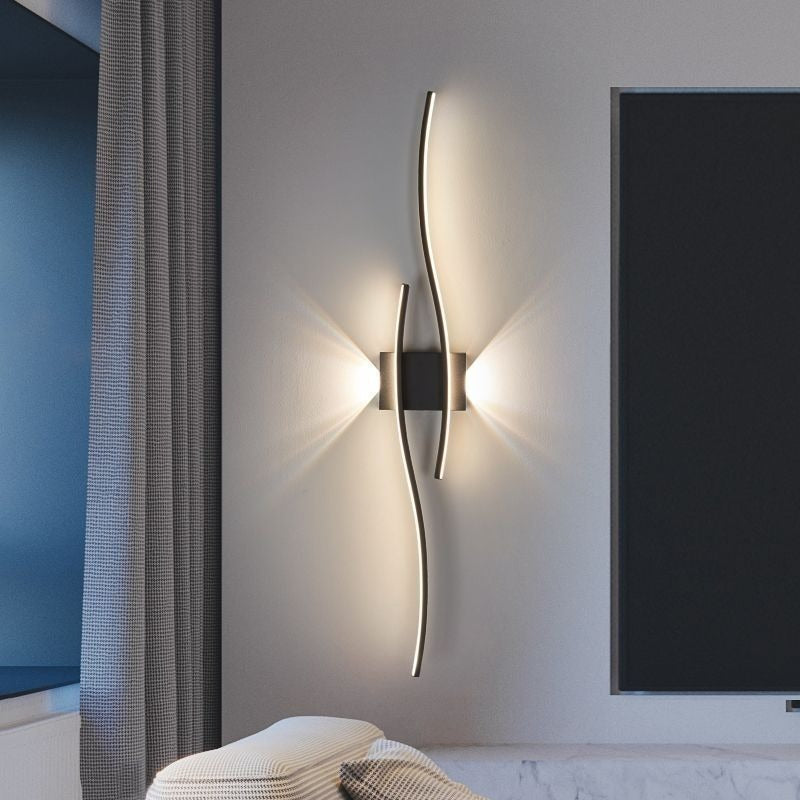 Sleek Designer Wall Light