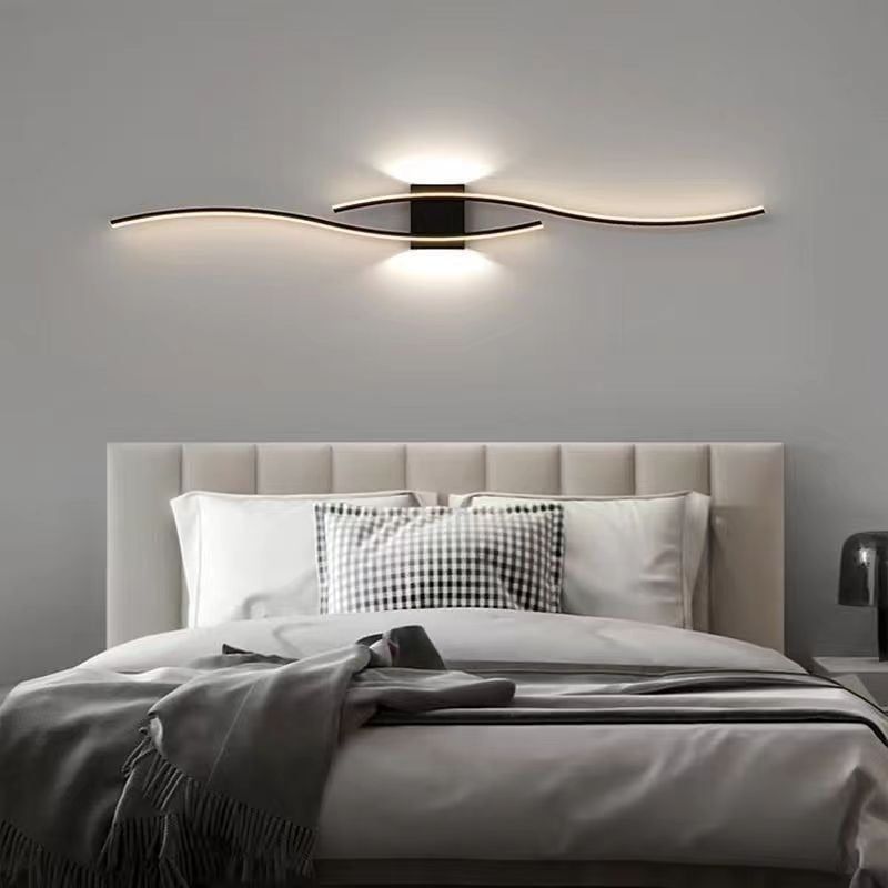 Sleek Designer Wall Light